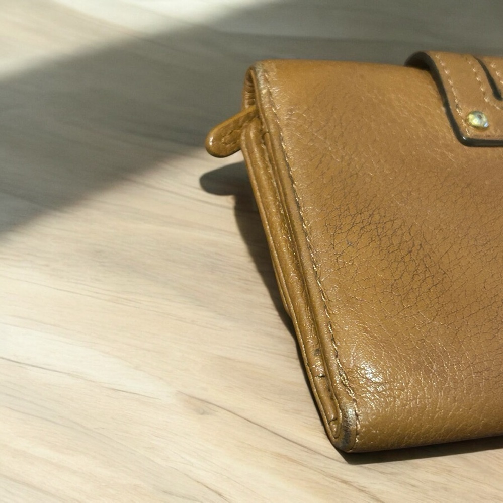 Michael Kors wallet trifold - Picture 8 of 9